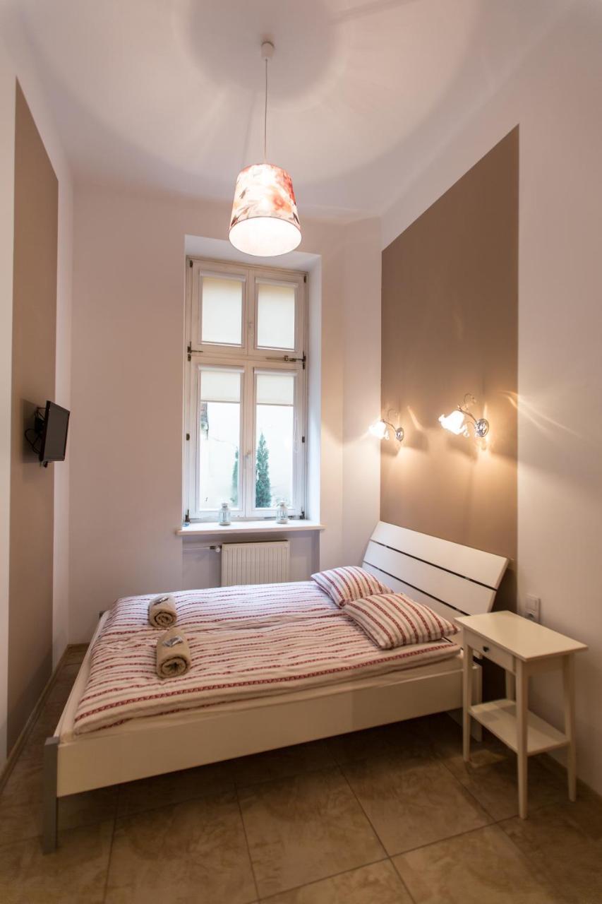 Puffa Hostel Lux Варшава Екстериор снимка