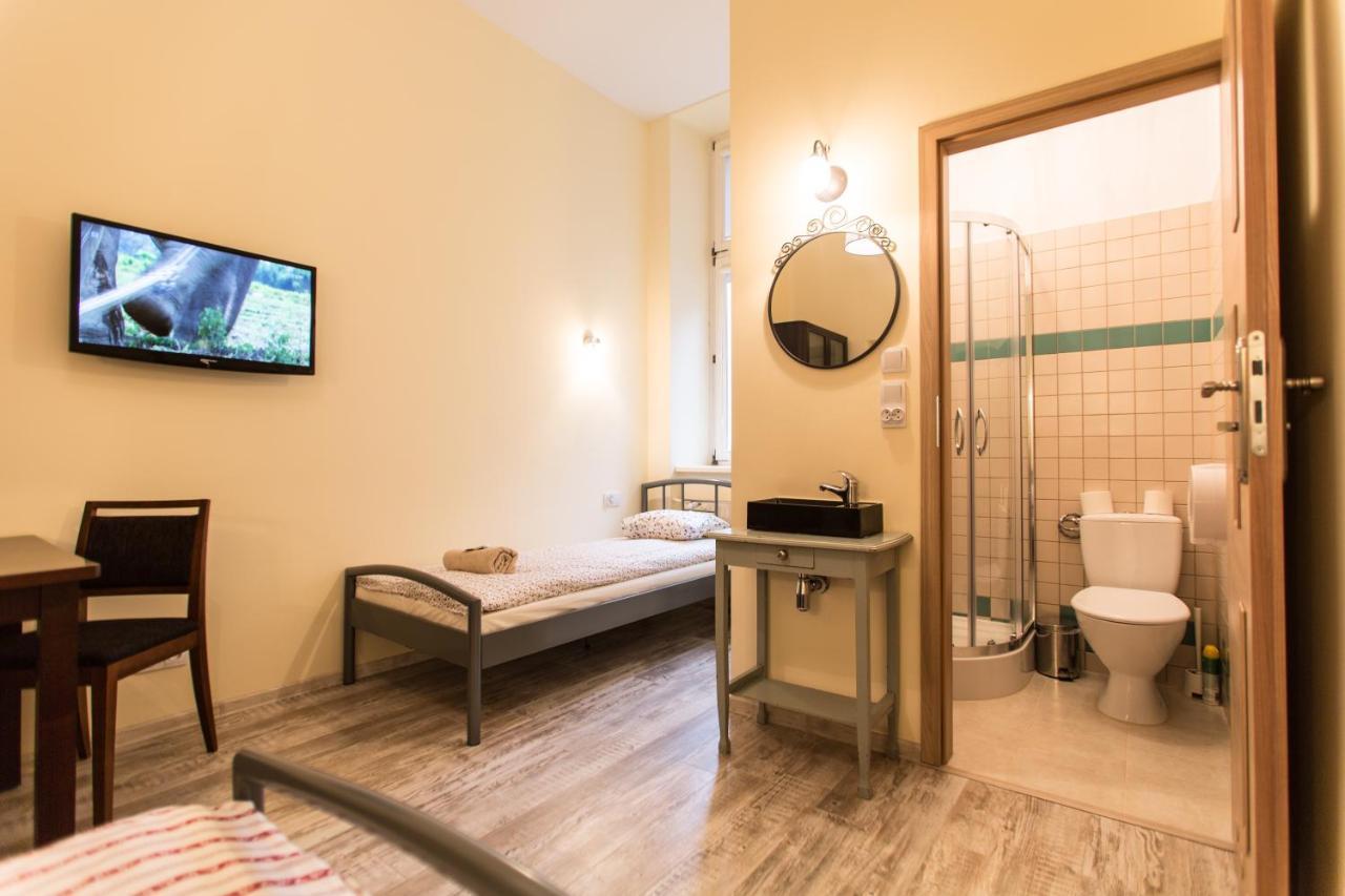 Puffa Hostel Lux Варшава Екстериор снимка