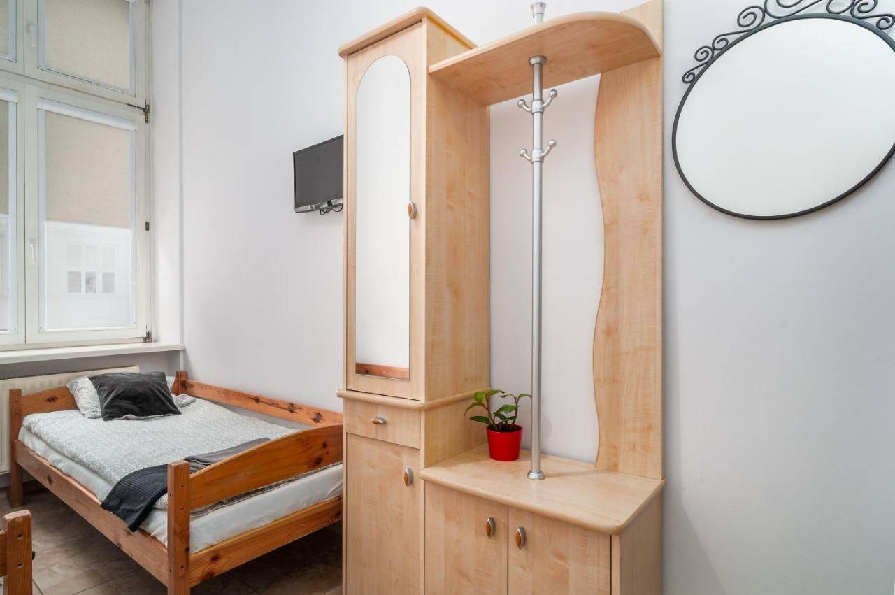 Puffa Hostel Lux Варшава Екстериор снимка