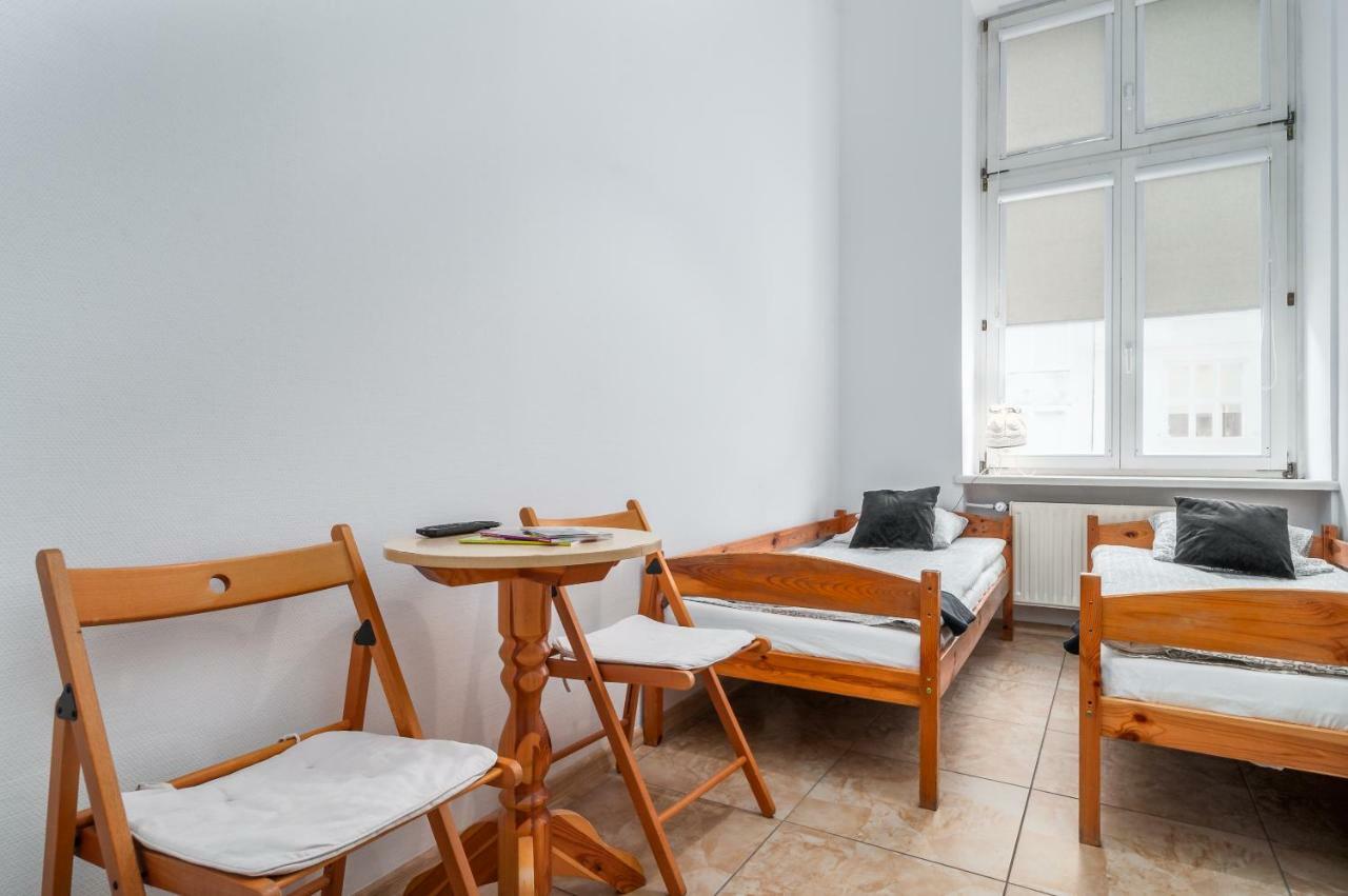 Puffa Hostel Lux Варшава Екстериор снимка