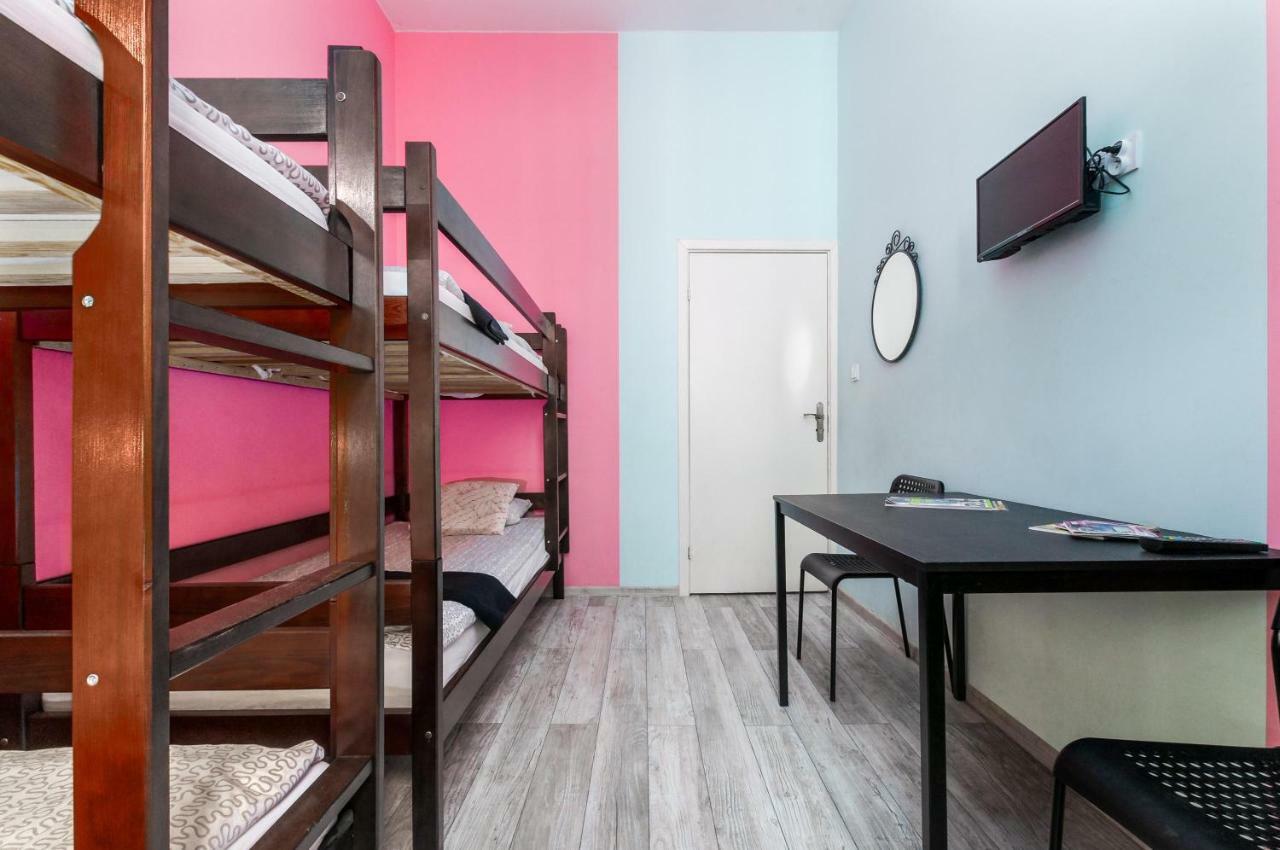 Puffa Hostel Lux Варшава Екстериор снимка